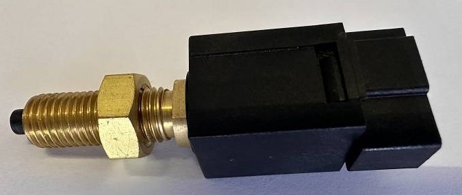 INTERRUPTOR EMBREAGEM  IVECO Vertis Euro III 2010>2012/Vertis Euro V 2013>2016/Vertis  90V16/90V18/130V19) - ECH-7089 - autopeca MARFLEX / MOMPAR da ITAPIR